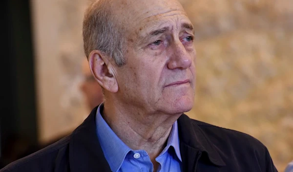 In this Dec. 29, 2015 file photo, former Israeli Prime Minister Ehud Olmert leaves the courtroom of the Supreme Court after the court ruled on his appeal in the Holyland corruption case in Occupied Al-Quds. (AP_