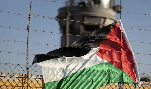 Palestinian prisoners declare a state of emergency in Al-Naqab Prison