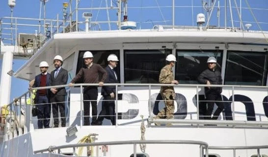 Minister of Public Works and Transport in Lebanon Ali Hamieh during an on-site inspection of an oil and gas exploration ship at Block 9 (Sputnik)