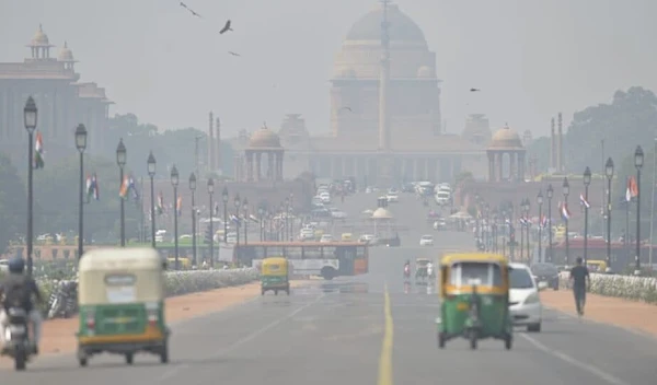 Heavy air pollution is pictured around Rashtrapati Bhavan and government buildings in New Delhi on October 15, 2019. (AFP via Getty Images)