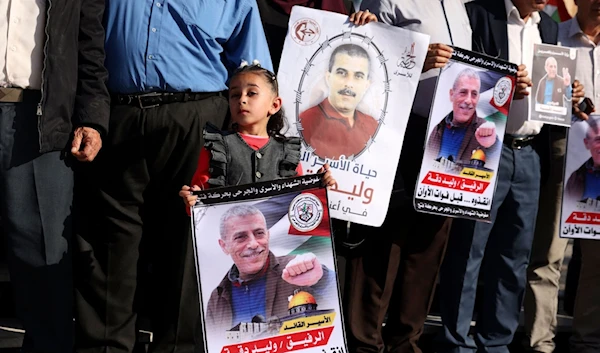 Israeli courts postpone the release of cancer-stricken prisoner Walid Daqqa.