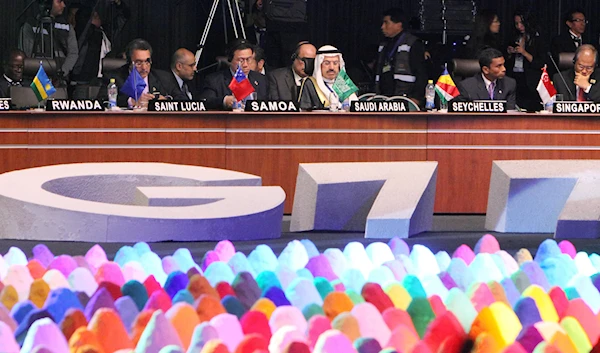 Leaders and delegates of countries attends during the G77+ China Summit in Santa Cruz, Bolivia, Sunday, June 15, 2014 (AP)