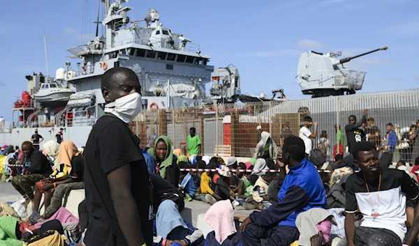 Italy criticizes Germany for funding migrant charity groups