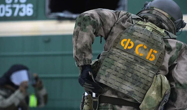 An employee of the operational headquarters of the FSB in the Sverdlovsk region during anti-terrorist exercises. (Sputnik)