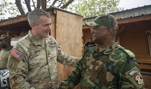 US Army Lt. Gen. Jonathan Braga meets with Maj. Gen. Moussa Barmou at Air Base 101, Niger on June 12, 2023. (US Air Force)