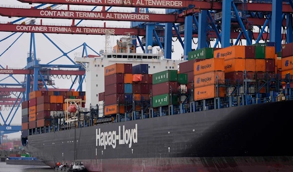 Hapag-Lloyd continues to divert ships from Red Sea, US-coalition flops