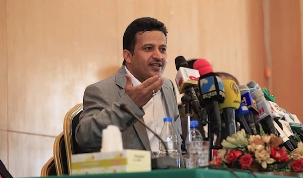 Yemen's Deputy Foreign Minister Hussein Al-Ezzi addressing the media in an undated image. (Social media)