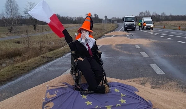 Polish Farmers protest against the government's failure to address business losses. (@MeklerRafal, X)