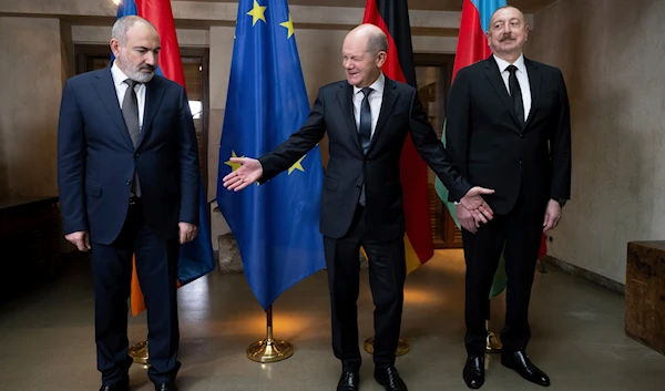 Prime Minister of Armenia Nikol Pashinyan, German Chancellor Olaf Scholz, and Ilham Aliyev, President of the Republic of Azerbaijan during a meeting in Munich, Germany, Saturday, Feb. 17, 2024. (AP)