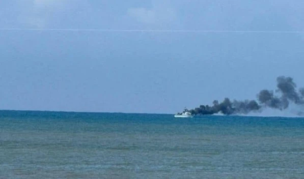 Israeli settlers frenzy over Navy boat burning off coast of 'Nahariya'