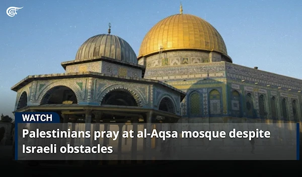 Palestinians pray at al-Aqsa mosque despite Israeli obstacles