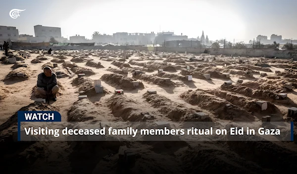 Visiting deceased family members ritual on Eid in Gaza