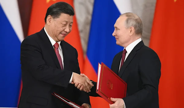 Russia and China ditch dollar, Moscow announces new trade corridors