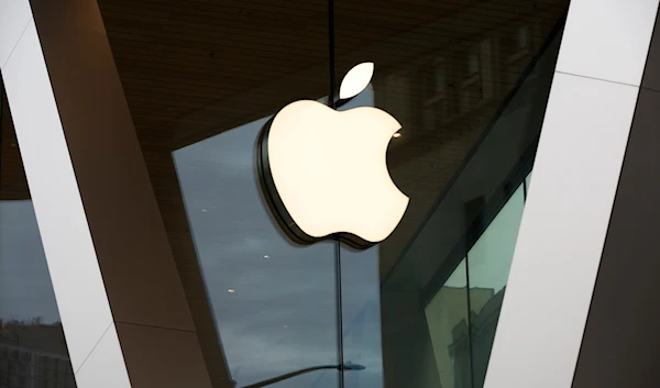 Unionized US Apple store votes to authorize strike