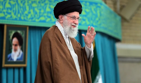 Khamenei: Officials to decide Iran's show of power against "Israel"