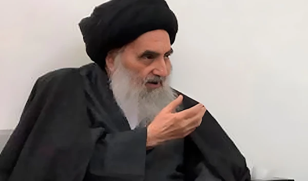 Iraq's religious authority Sayyed al-Sistani during a meeting in Iraq in 2019 (AFP)