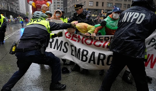 Pro-Palestine protesters arrested at New York Thanksgiving parade