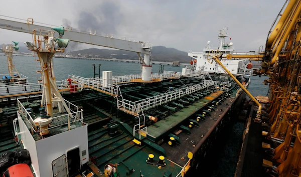 Iranian oil tanker Fortune is anchored at the dock of the El Palito refinery near Puerto Cabello, Venezuela, May 25, 2020 (AP)