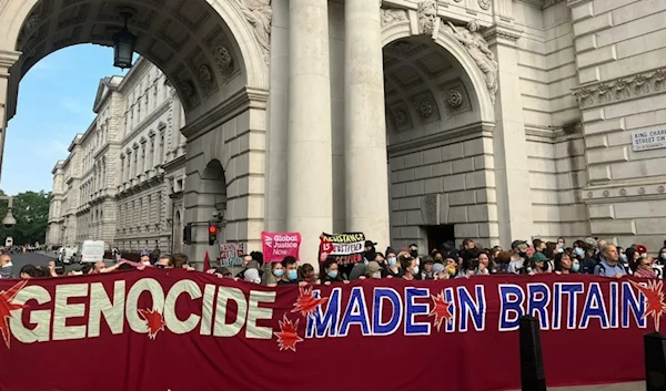 workers and trade unionists are shutting down access to the Foreign, Development and Commonwealth Office (FCDO) in central London, July 24, 2024 (X/@Workers4Pal)