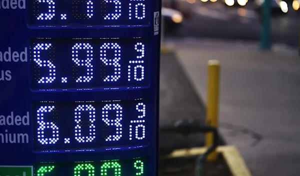 Oil prices jump 3% on Wall Street rebound, Mideast situation