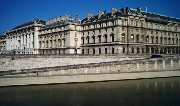 View of the deserted Seine river banks along the Palais de Justice courthouse in Paris, Wednesday, April 8, 2020. (AP)