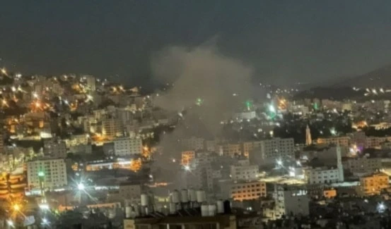 Smoke rises as the Palestinian Resistance confronts Israeli occupation forces in Nablus, Sept 20, 2024 (Social Media)