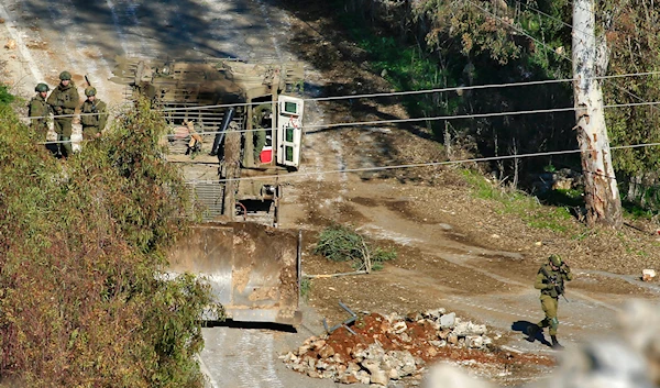 IOF officer, 2 soldiers injured in IED explosion in southern Lebanon